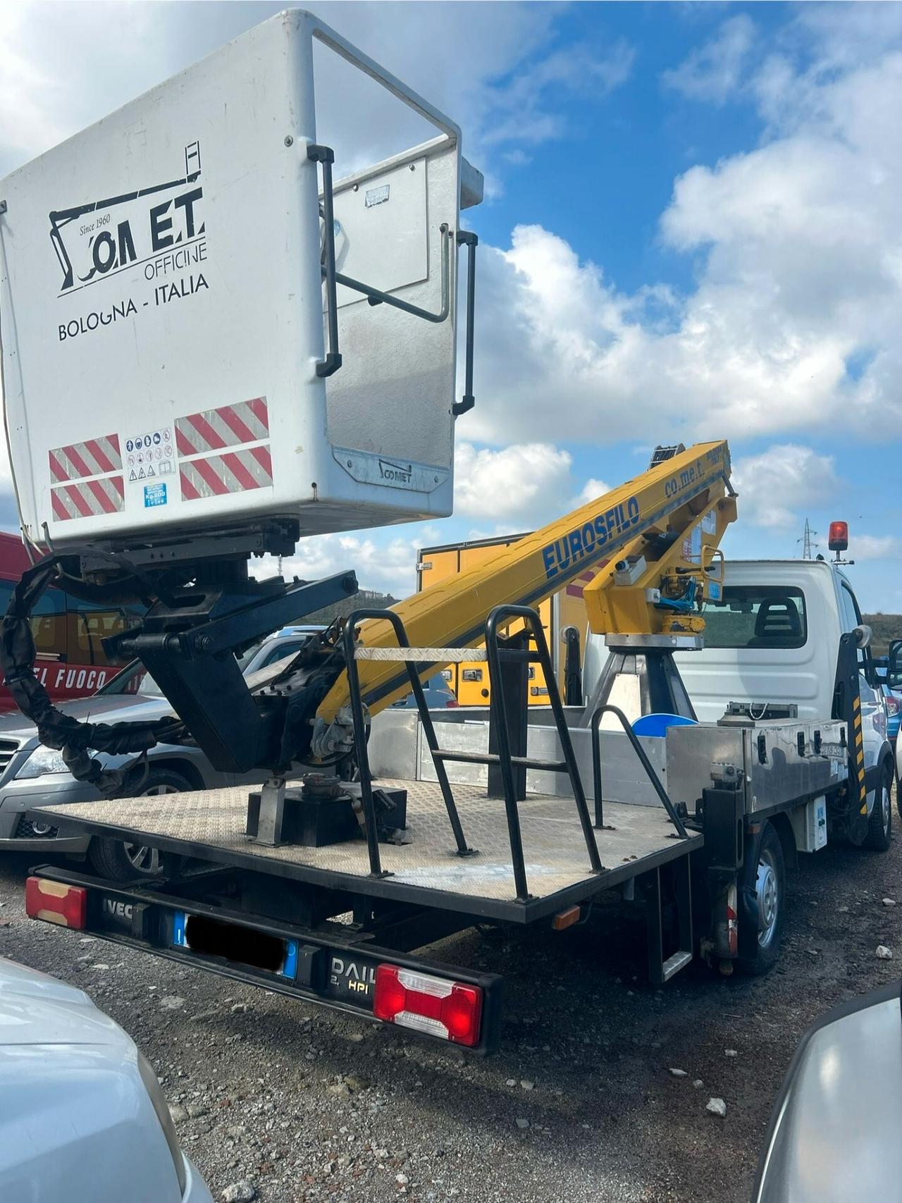 Iveco Daily piattaforma elevatrice