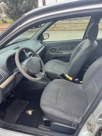 Renault Clio 1.2 adatta a neopatentati