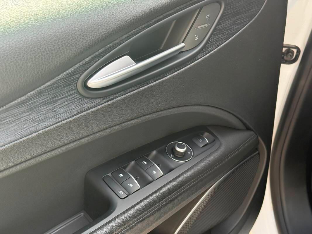 Alfa Romeo Stelvio 2.2 t Business rwd 160cv auto my19