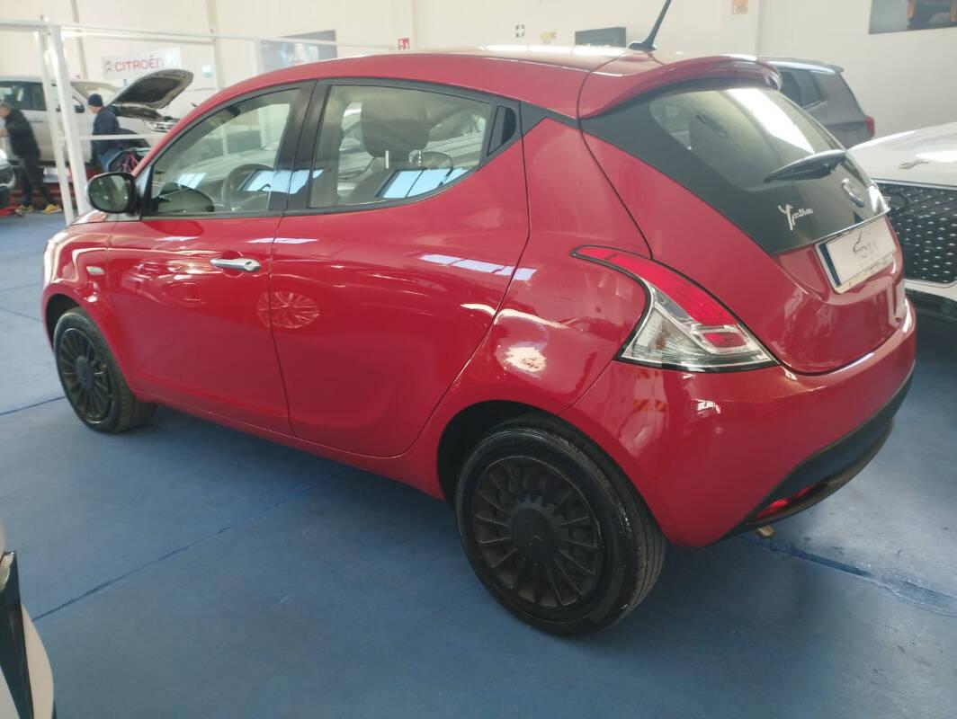 Lancia Ypsilon III 1.0 firefly hybrid Silver s&s 70cv 5p.ti