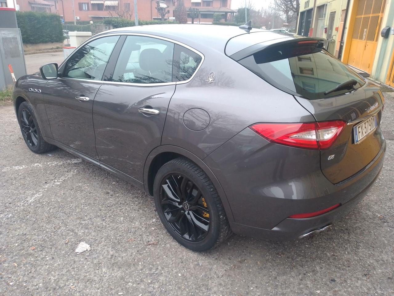 Maserati Levante V6 Q4 350CV INTERAMENTE FINANZIABILE