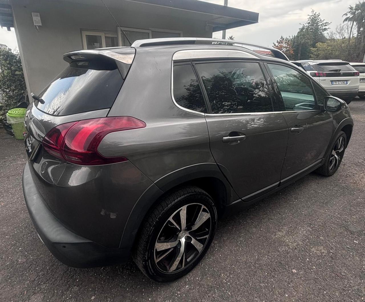 Peugeot 2008 BlueHDi 120 S&S Allure