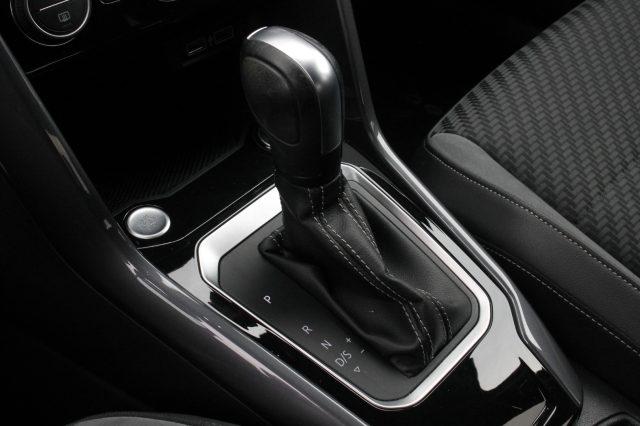 VOLKSWAGEN T-Roc 1.5 TSI ACT DSG R-LINE R LINE