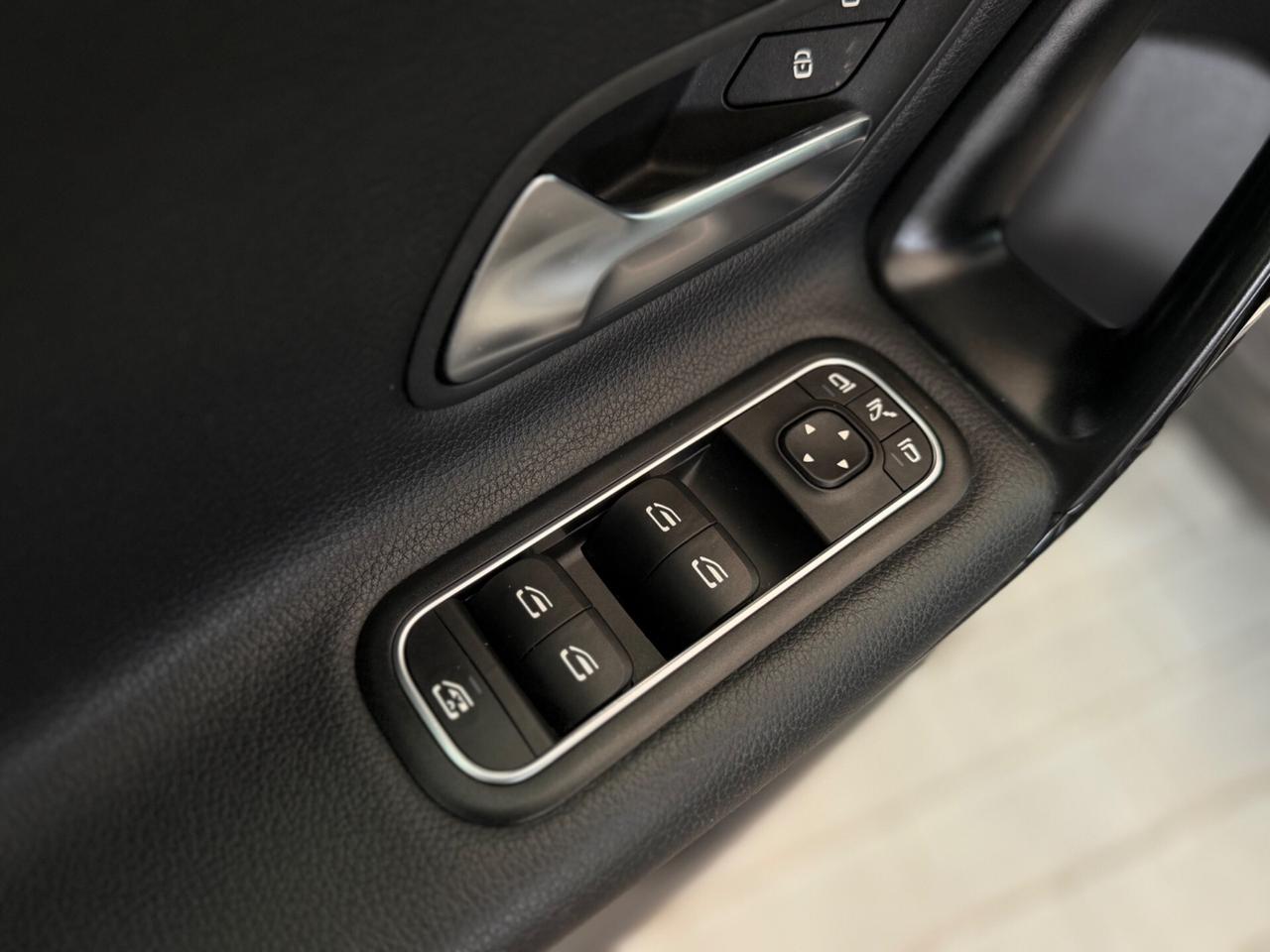 Mercedes-benz A 180 d Automatic Extra