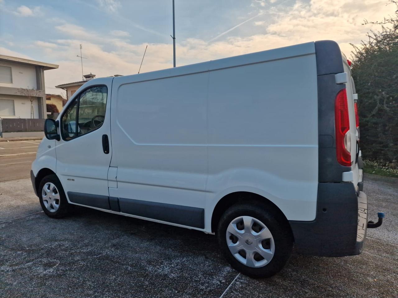 RENAULT TRAFIC 2.0 DCI 115 CV FURGONE L1H1 2013