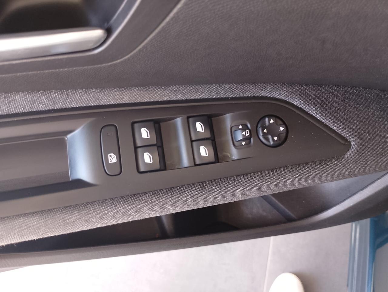Peugeot 3008 BlueHDi 130 S&S EAT8 Active Business