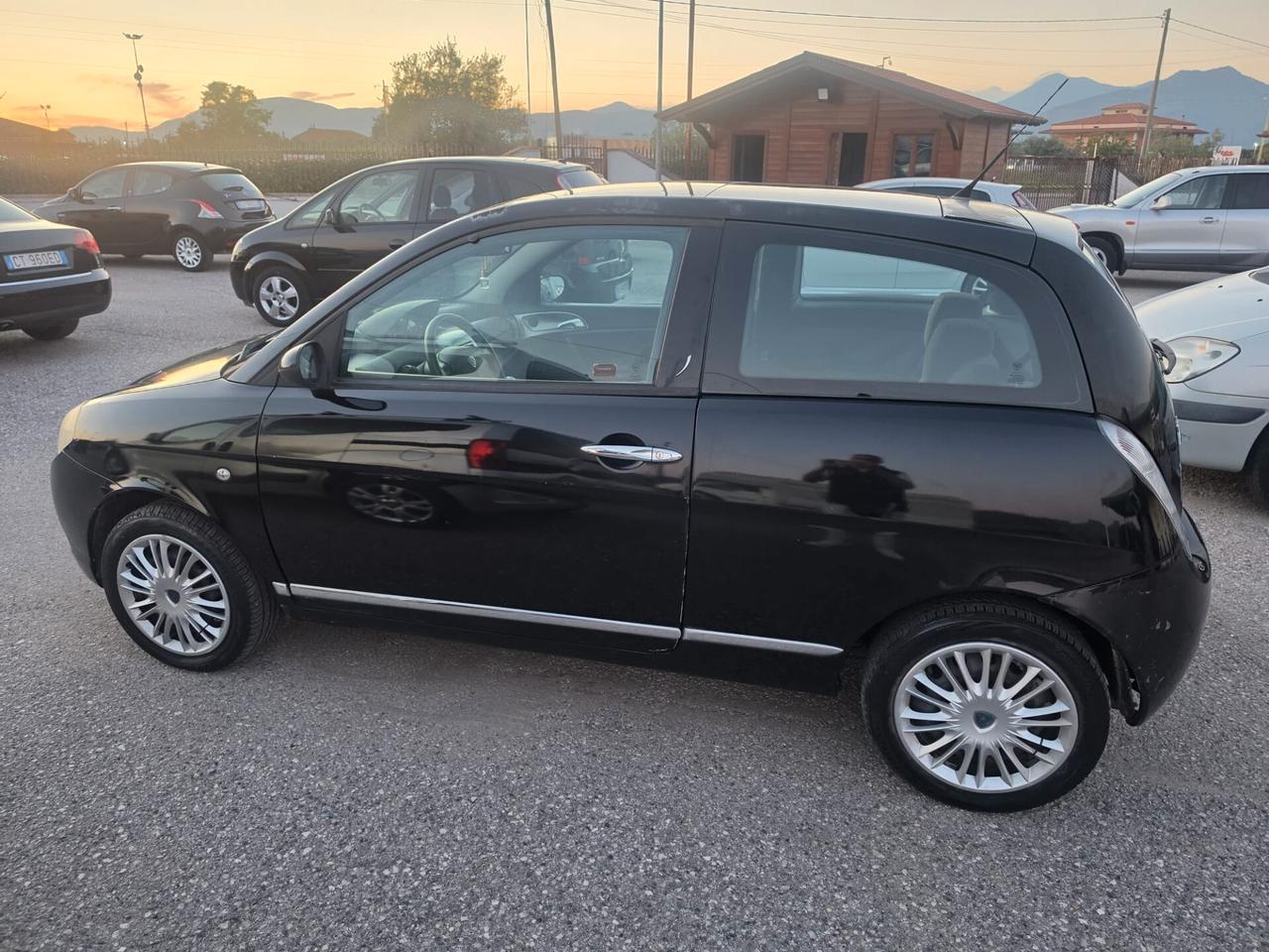Lancia Ypsilon Moda milano