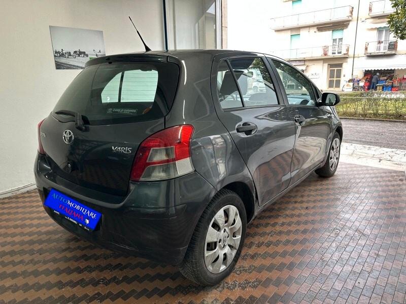 TOYOTA Yaris 2ª serie Yaris 1.0 5 porte Now GPL