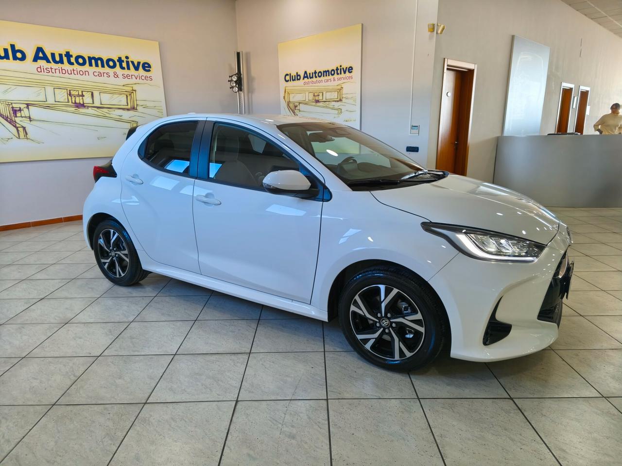 Toyota Yaris 1.5 Hybrid 5 porte Trend