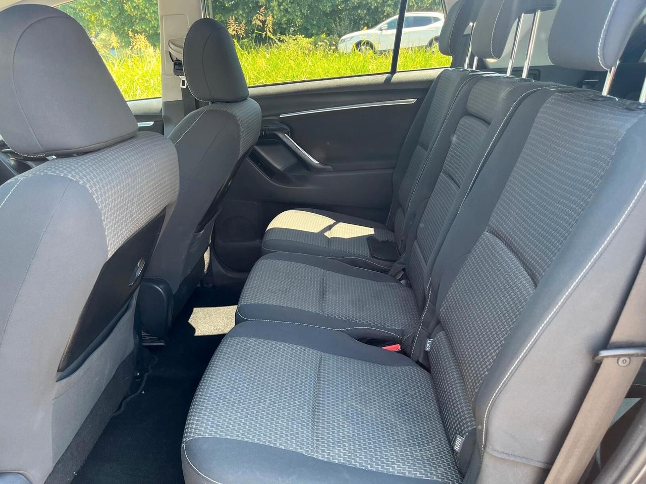 Toyota Verso 1.6 D-4D **7POSTI**