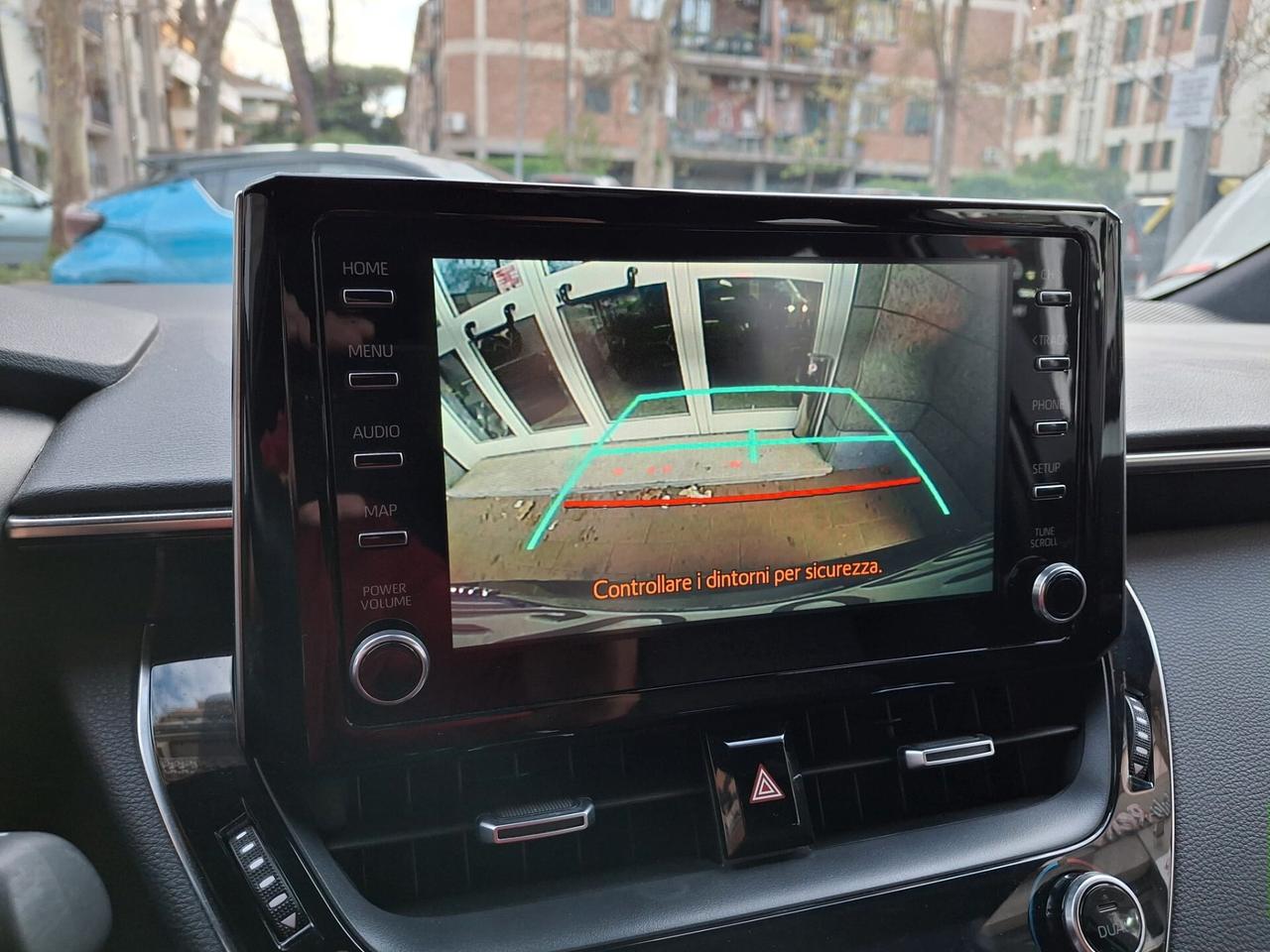 Toyota Corolla TS 1.8 Hybrid Business