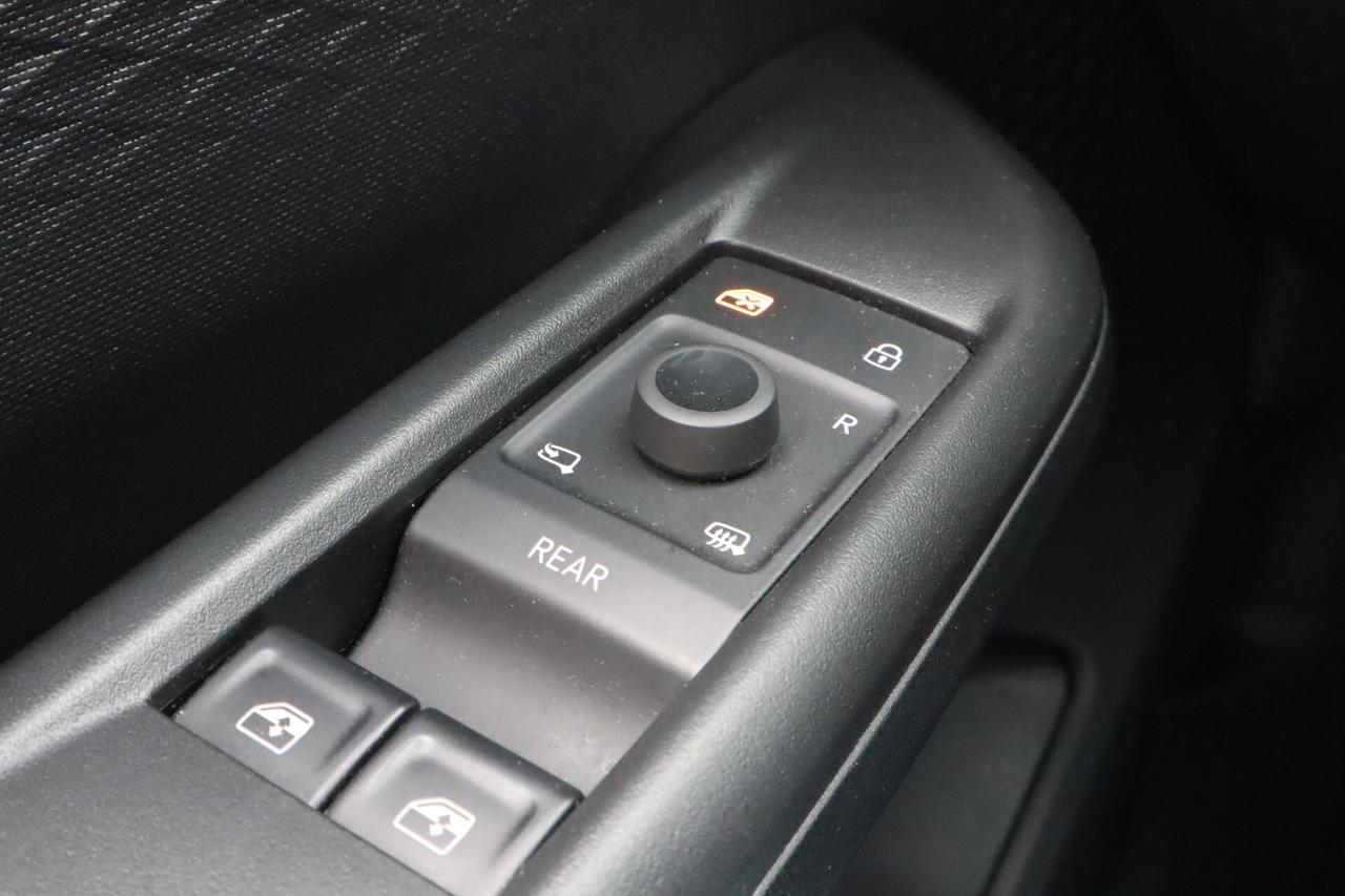 BORN 204CV LED KEYLESS SOLO 37.000 KM! GUIDABILE DA NEOPATENTATI!