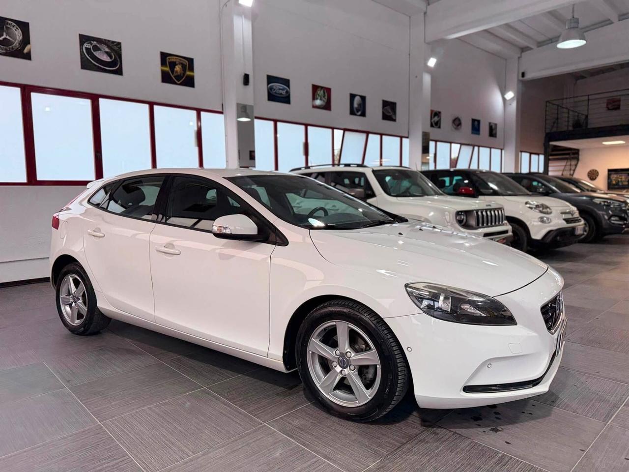 Volvo V40 D2 1.6 115cv SUMMUM 2015