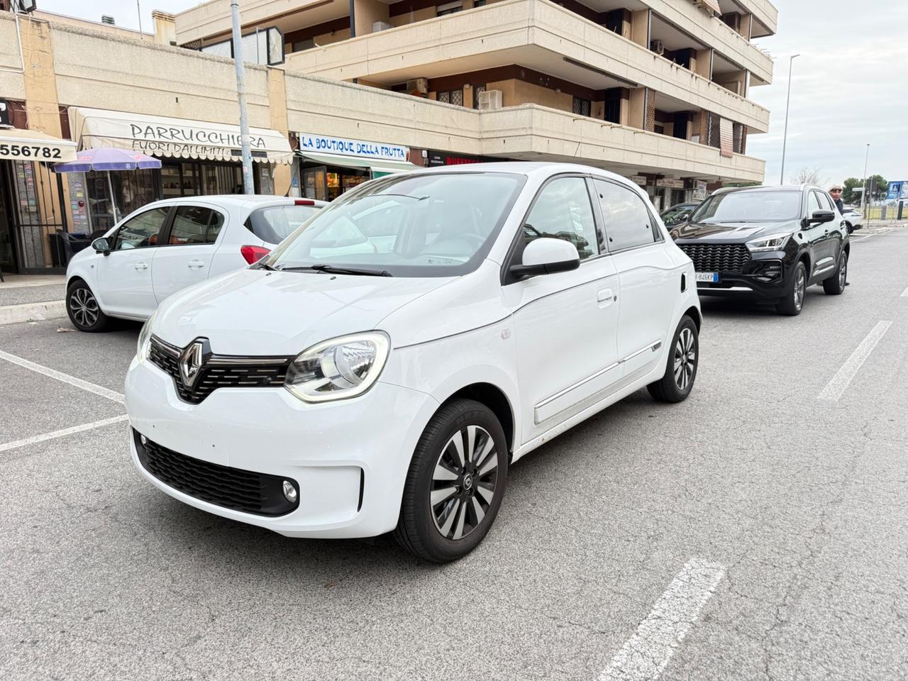 Renault Twingo TCe 95 CV Intens LED PELLE NAVI SEDILI RISCALDATI PDC BLUETOOTH CAR PLAY KAMERA CLIMA AUTOMAT