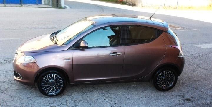 Lancia Ypsilon 1.3 MJT 16V 95 CV 5 porte S&S Elle STUPENDA INTERNO ALCANTARA CLIMA AUTOMATICO