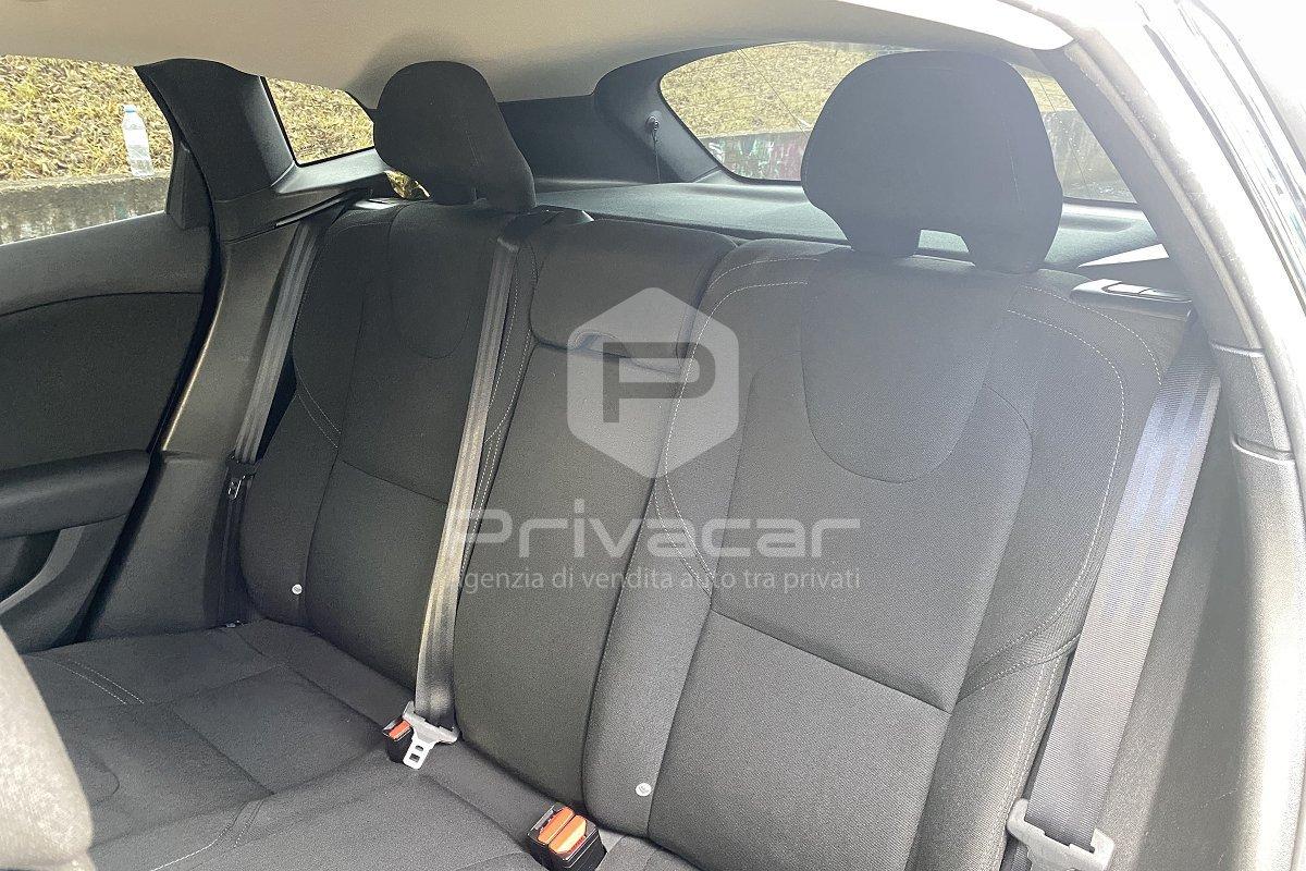 VOLVO V40 D2 1.6 Powershift Momentum