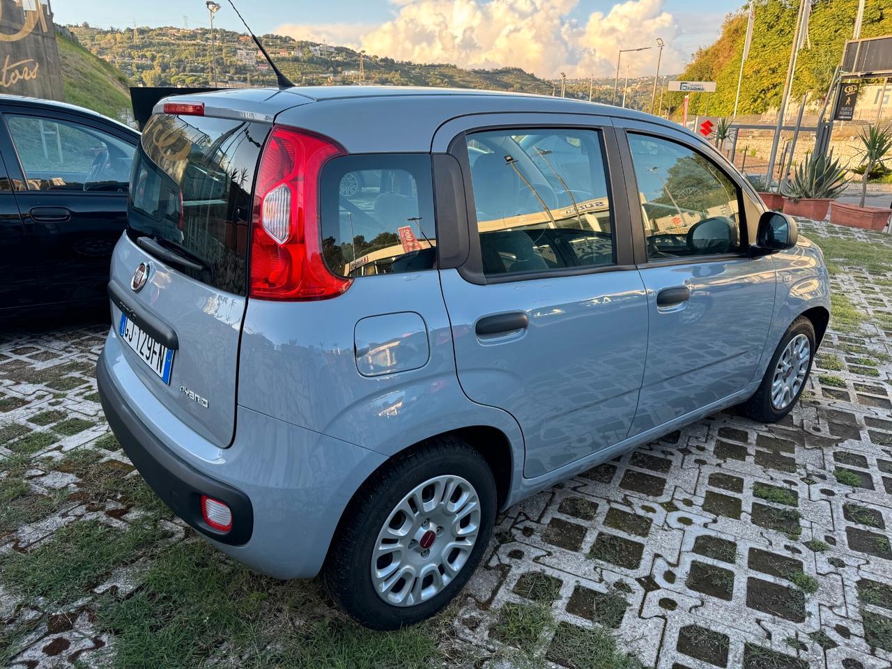 Fiat Panda 1.0cc Hybrid 70cv