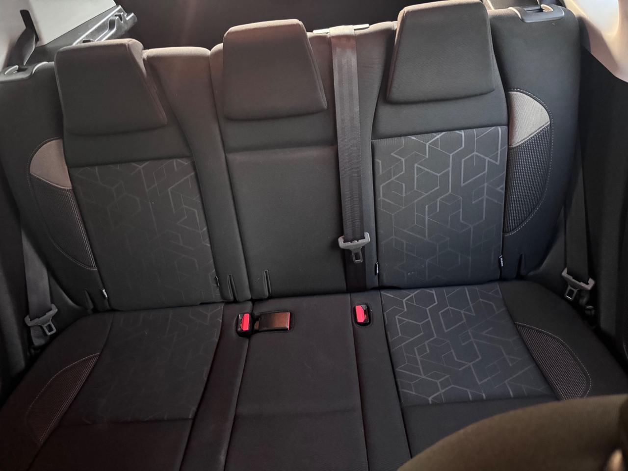 Peugeot 2008 1.6 HDI NEOPATEN GARANZIA 12 MESI