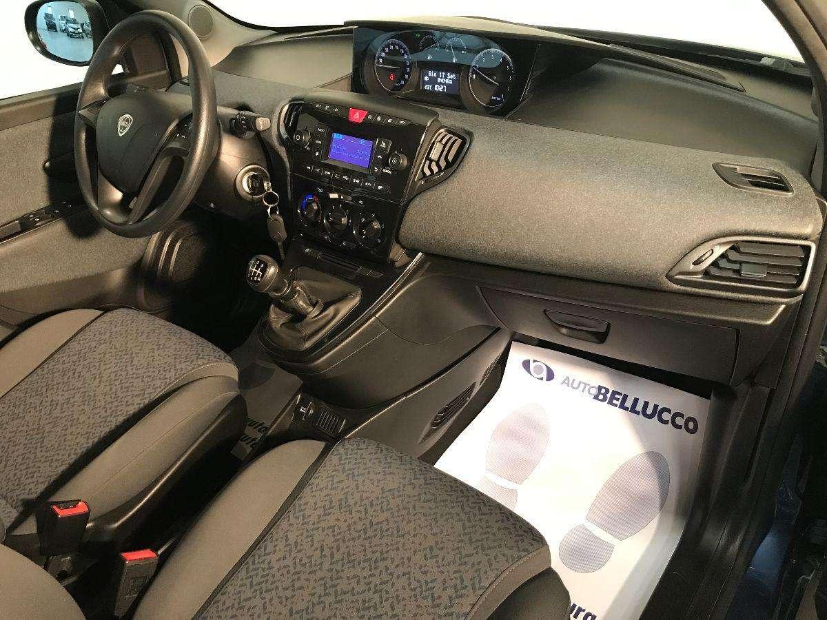 Lancia Ypsilon 1.0 FireFly 5p.S&S Hybryd Gold
