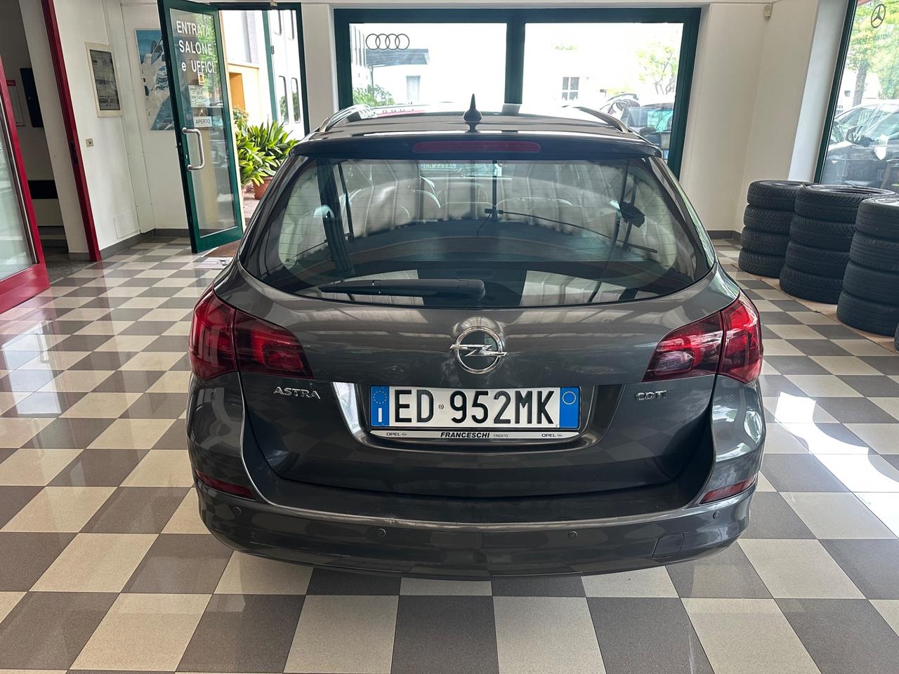 Opel Astra 1.7 CDTI 110CV Station Wagon Cosmo