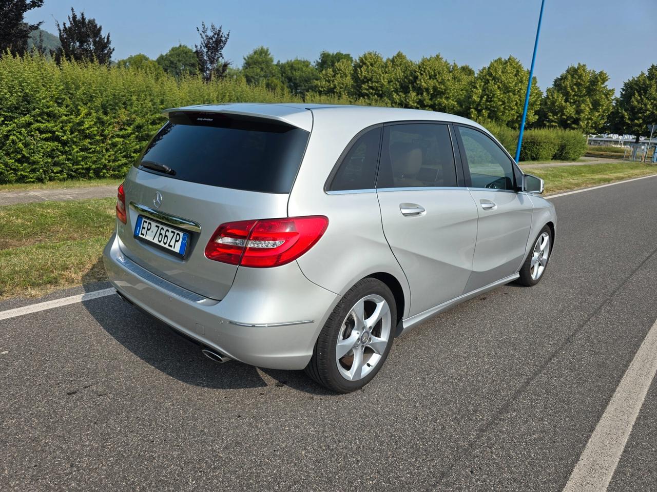 MERCEDES B180 PREMIUM AUTOMATIC"OK PER NEOPATENTATI"