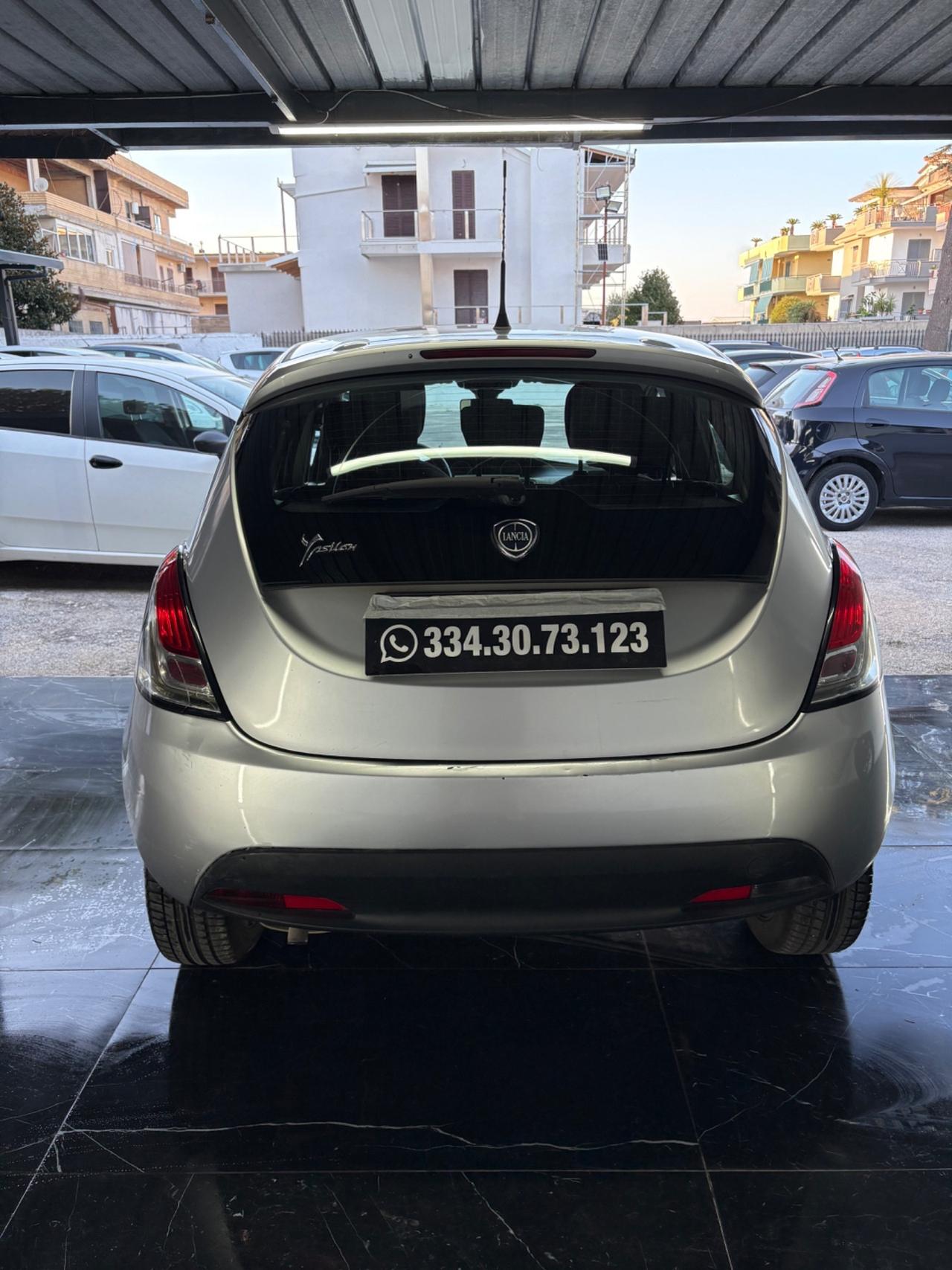 Lancia Ypsilon 1.2 69 CV 5 porte GPL Ecochic Silver