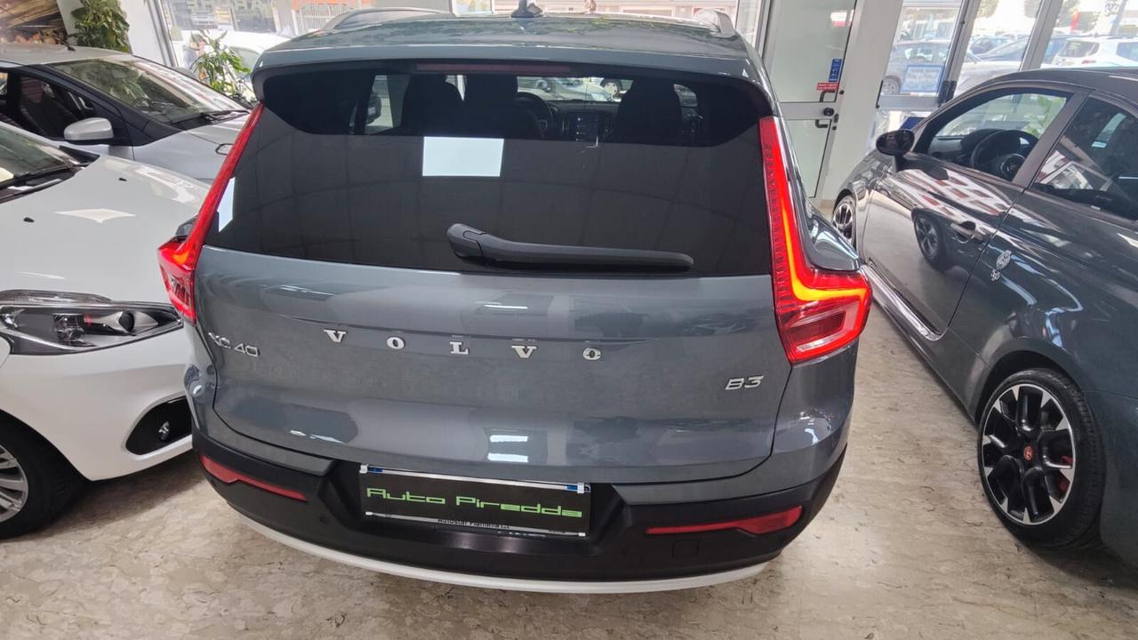 Volvo XC40 B3 Automatico Core