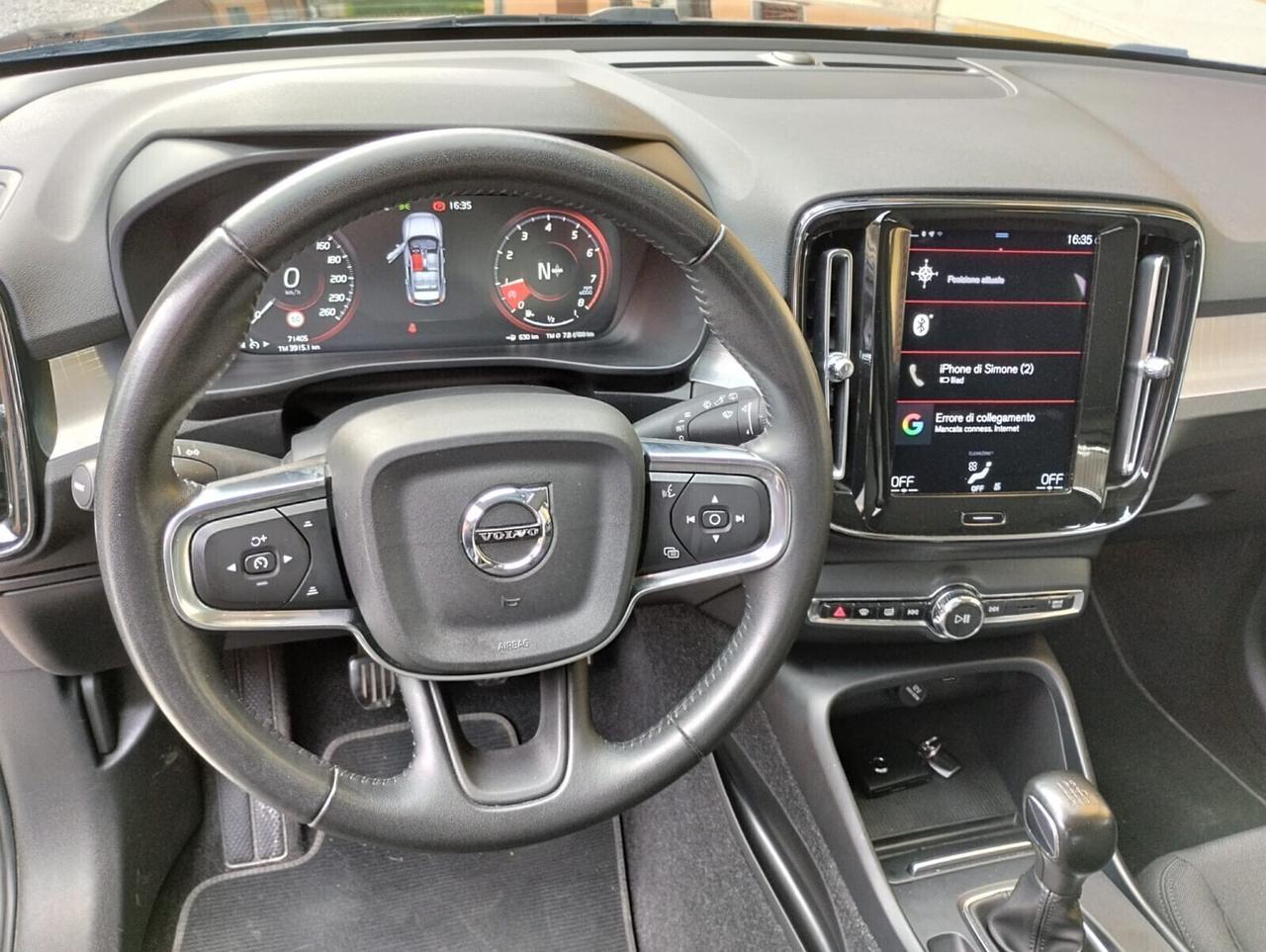 Volvo XC40 T2 Momentum Core