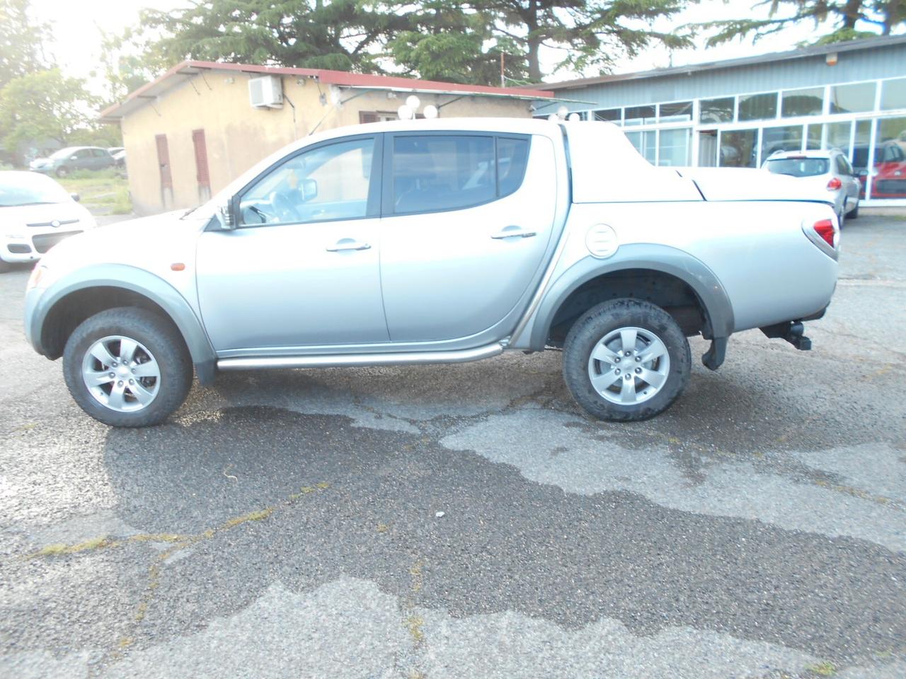 Mitsubishi L200 2.5 DI-D/136CV Doppia Cab Intense HARDTOP 4X4