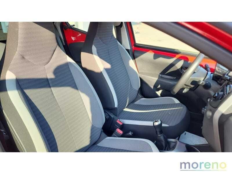 Toyota Aygo 1.0 x-cool 72 CV