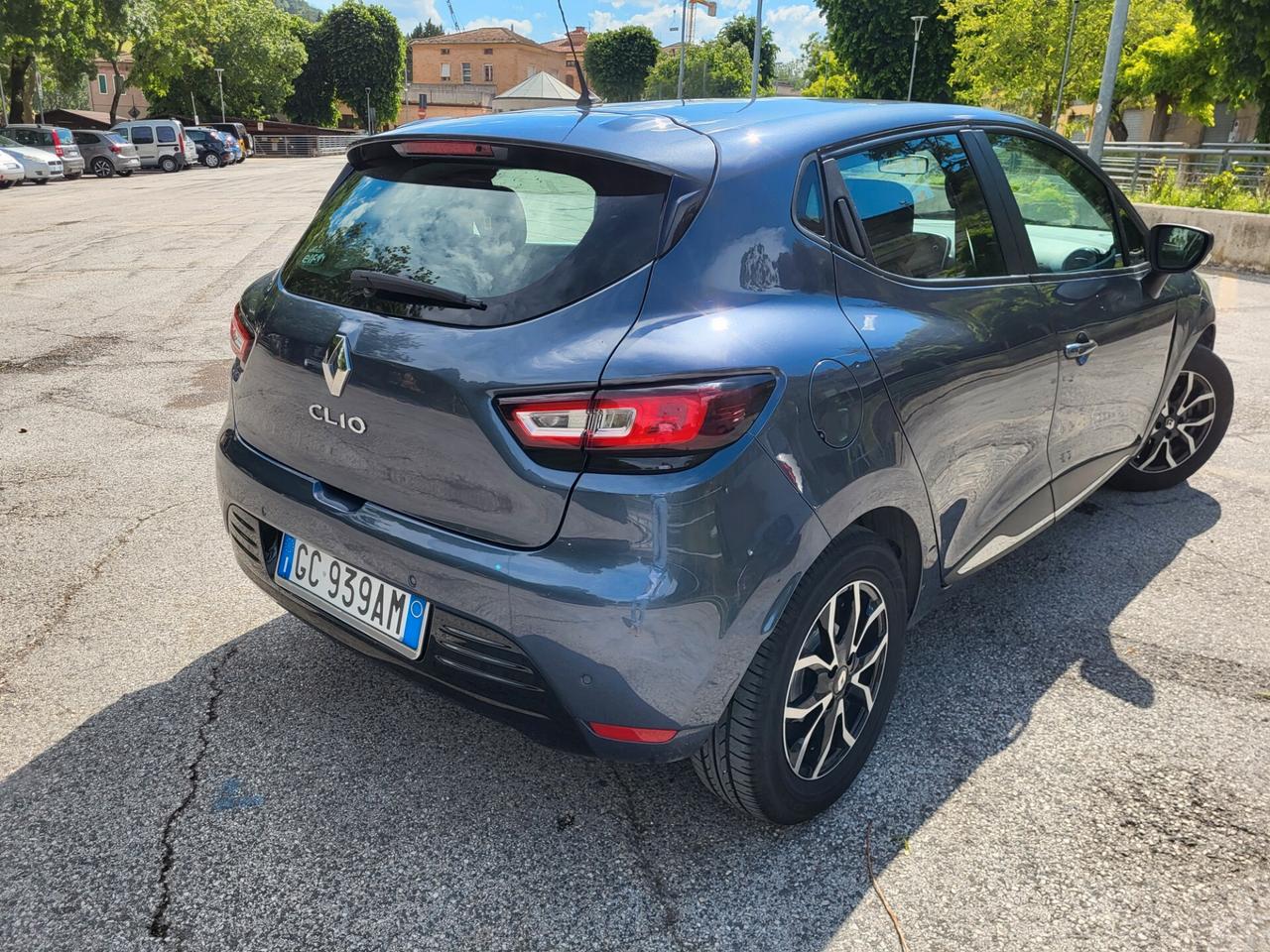 RENAULT CLIO 1,5 dCi-KM 71000-NAVI-2 REVISIONI