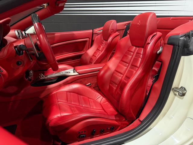 FERRARI California BIANCO AVUS CARBOCERAMICI ASPIRATA DAYTONA RED