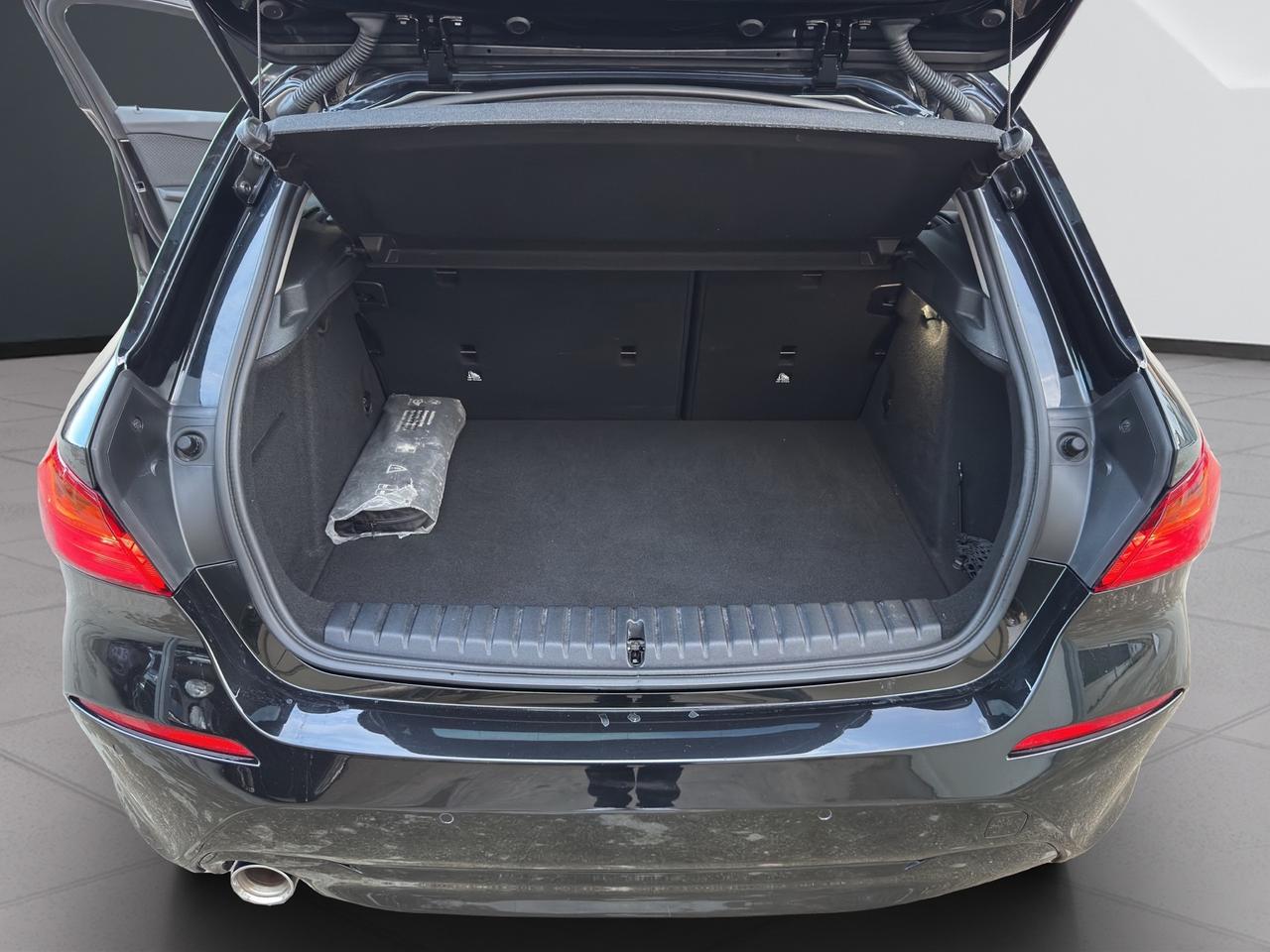 BMW 116 d 5p. AUT. DARK NIGHT - MY21