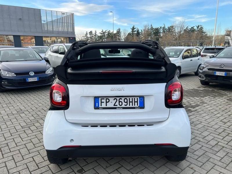 smart fortwo 70 1.0 twinamic cabrio Youngster