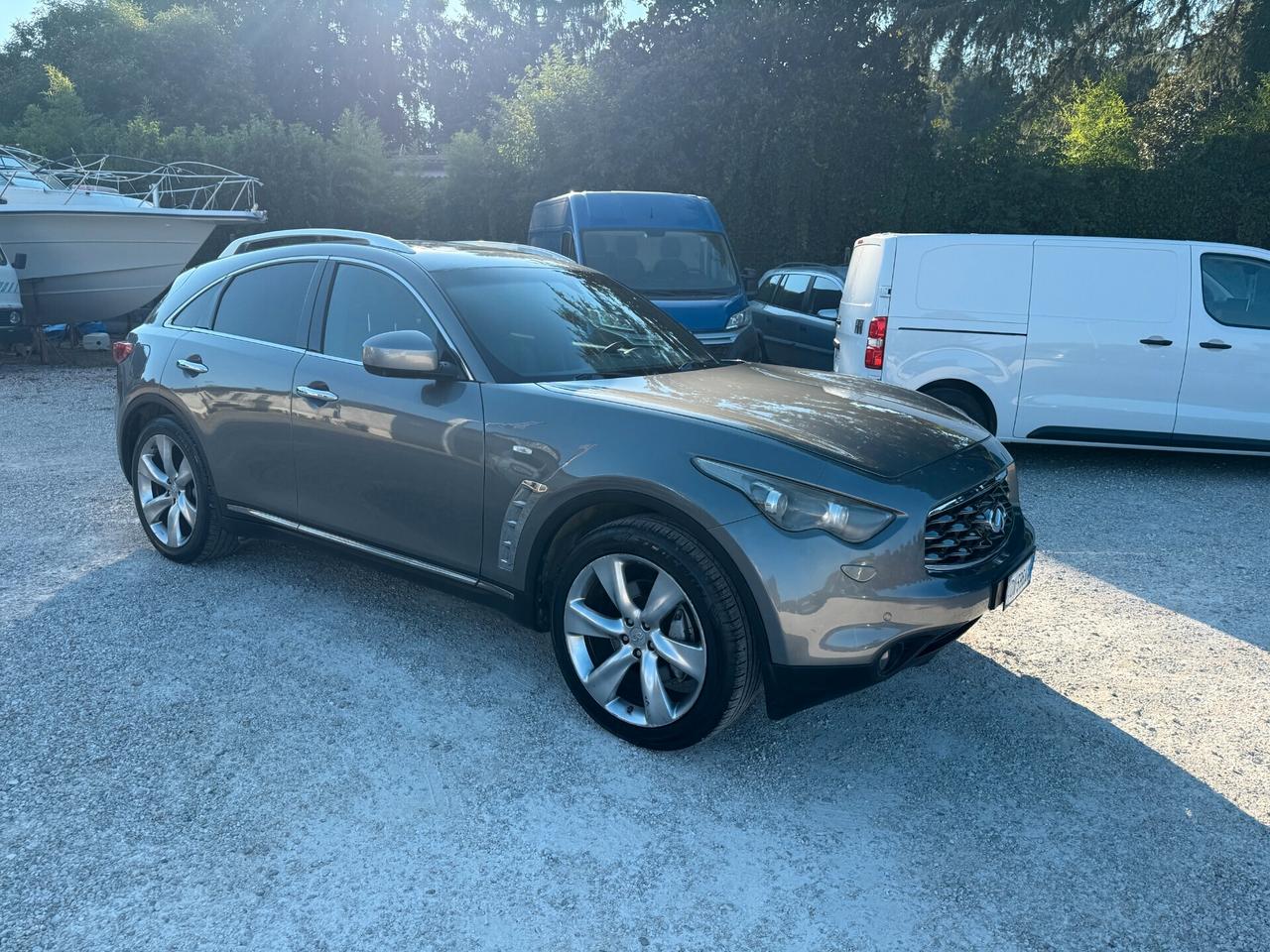 Infiniti FX FX37 S 320CV GPL
