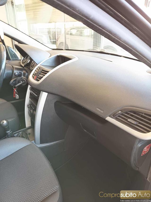 PEUGEOT 207 1.4 HDi 70CV 5p. Allure