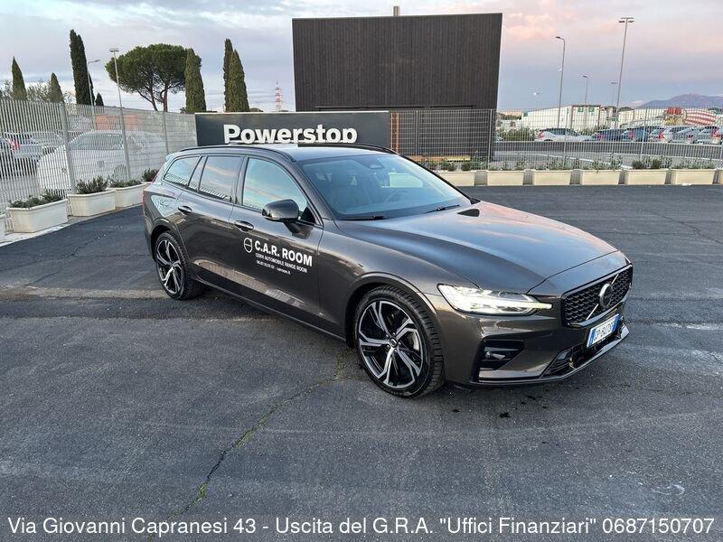 Volvo V60 B4 (d) automatico Plus Dark