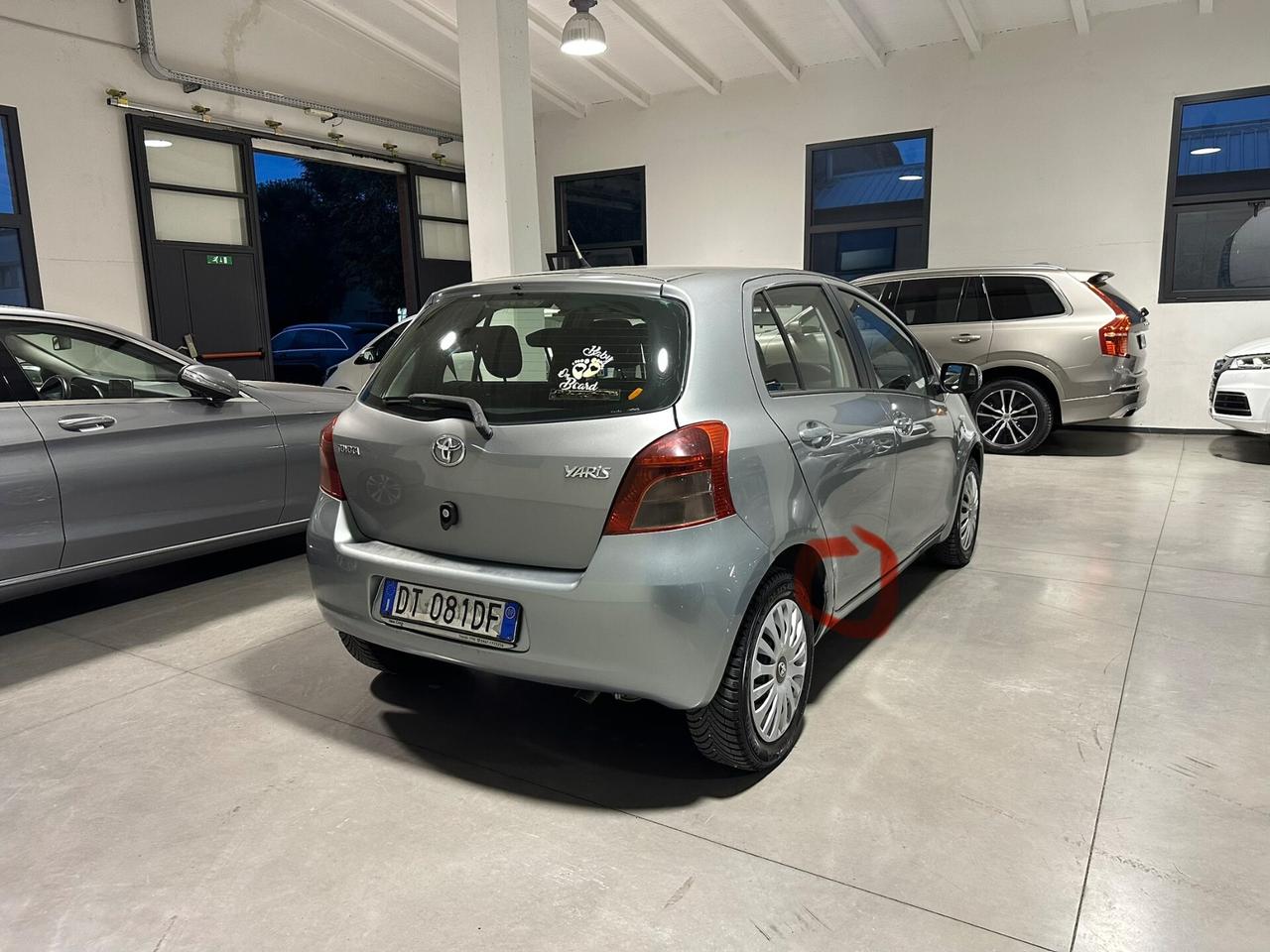 Toyota Yaris 1.3 5 porte Navi