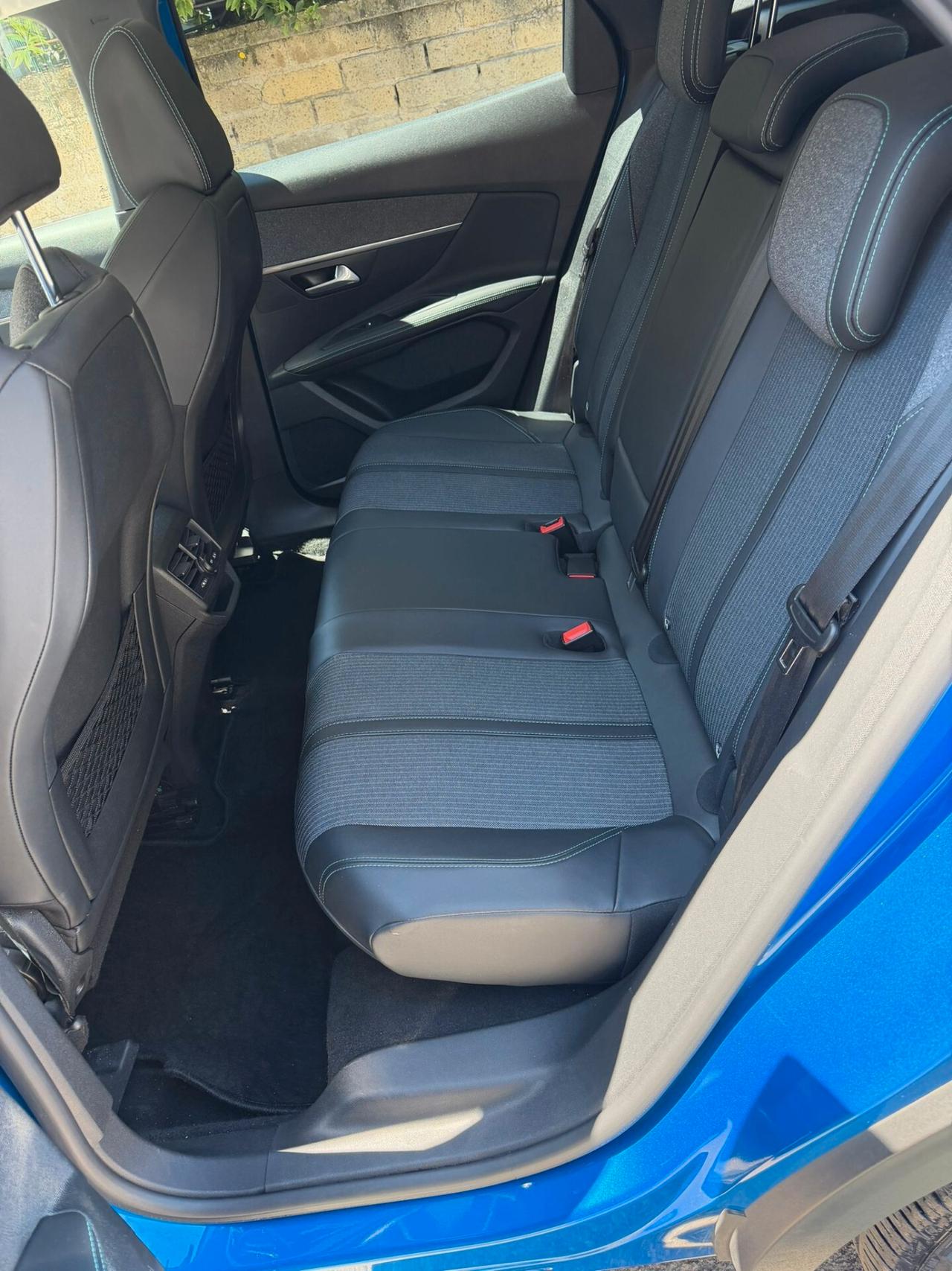 Peugeot 3008 BlueHDi 130 S&S Allure Pack