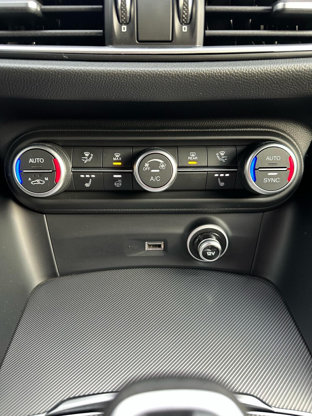 Alfa Romeo Stelvio 2.2 210 CV AT8 Q4 Veloce