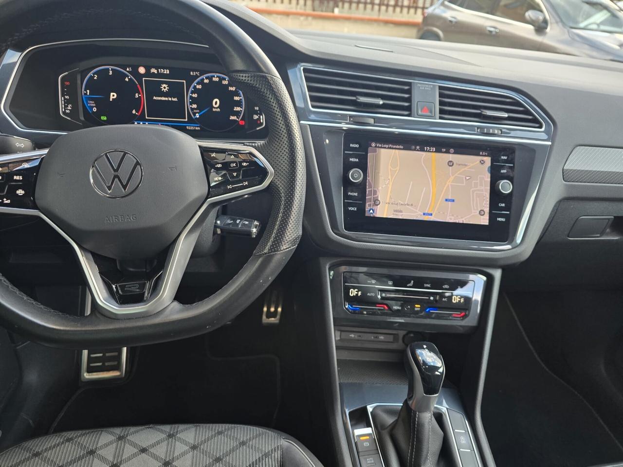 Volkswagen Tiguan 2.0 TDI 150 CV SCR DSG R-Line
