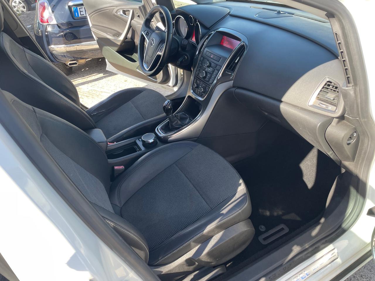 Opel Astra 1.7 CDTI 110CV 5 porte Cosmo