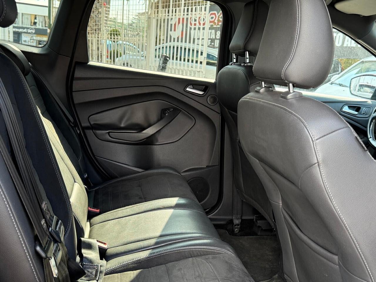 FORD KUGA 2.0 TDCI 150 CV S&S 2WD ST-LINE