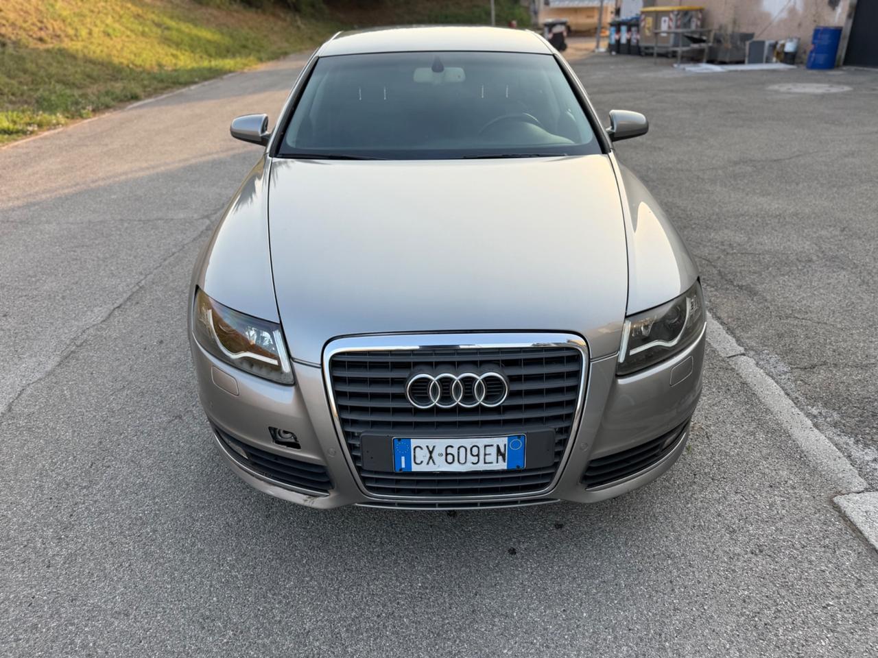 Audi A6 2.4 V6. G p L