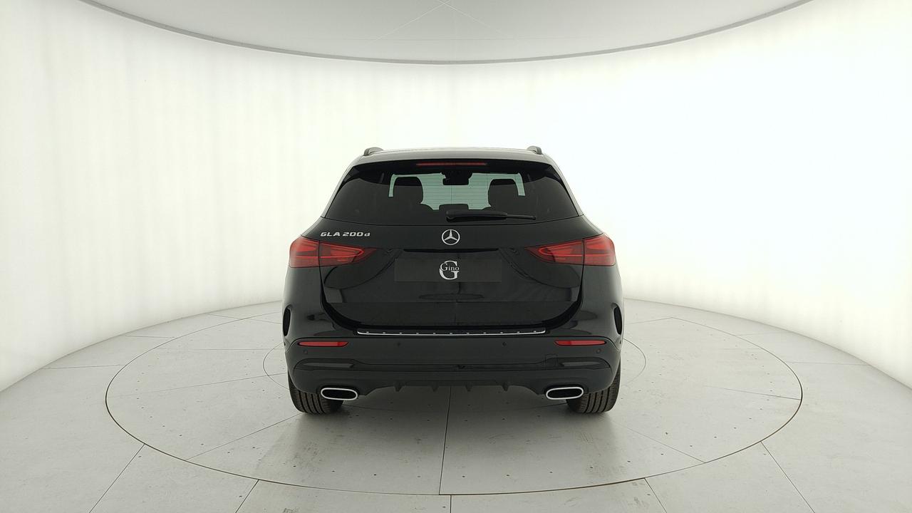 Mercedes-Benz GLA 200 d automatic