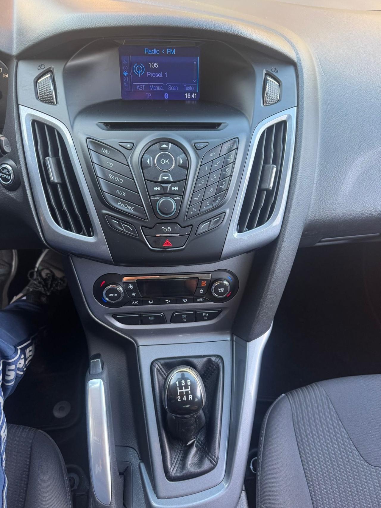 Ford Focus 1.6 105 CV neopatentati
