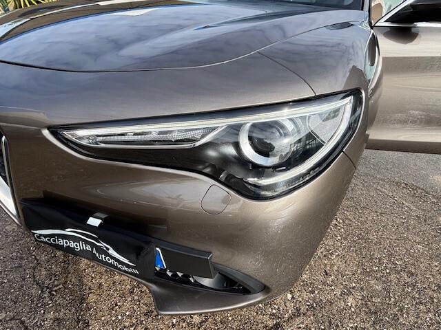 Alfa Romeo Stelvio 2.2 Turbodiesel 180 CV AT8 Q4 Executive