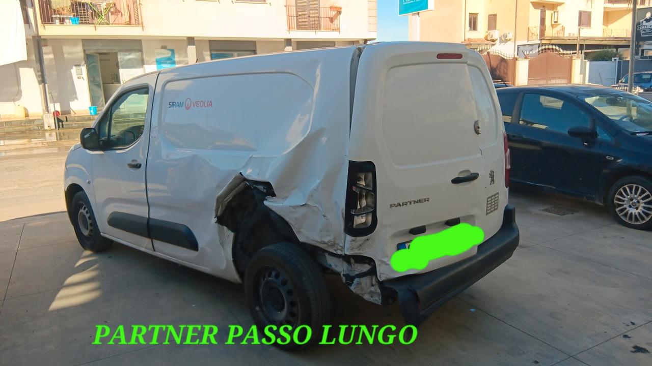 Peugeot Partner PASSO LUNGO INCIDENTATA SINISTRATA MONDIALCARS 021