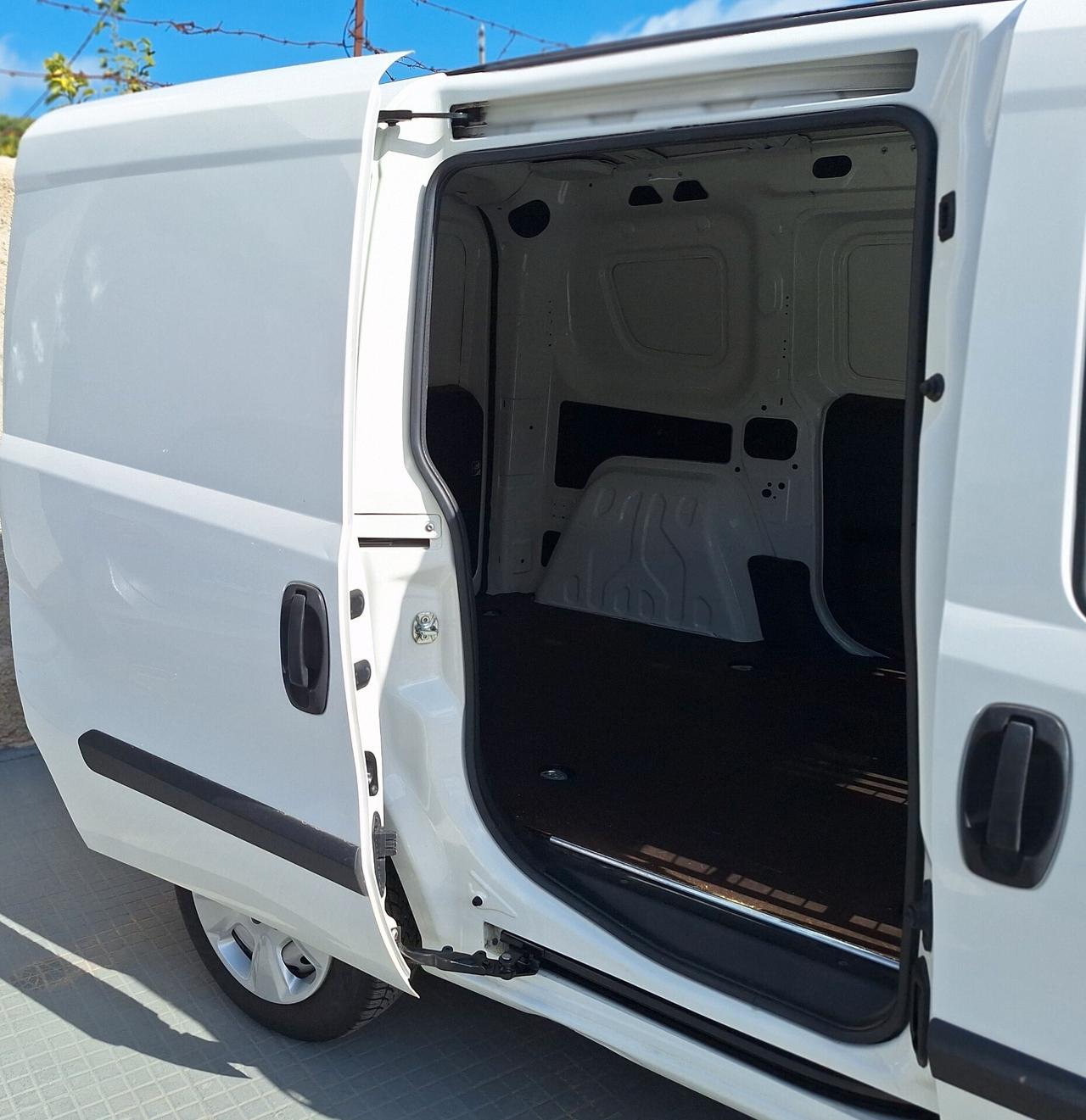 Fiat Doblò 1.6 MJT 105CV PC-TN Cargo Lamierato SX