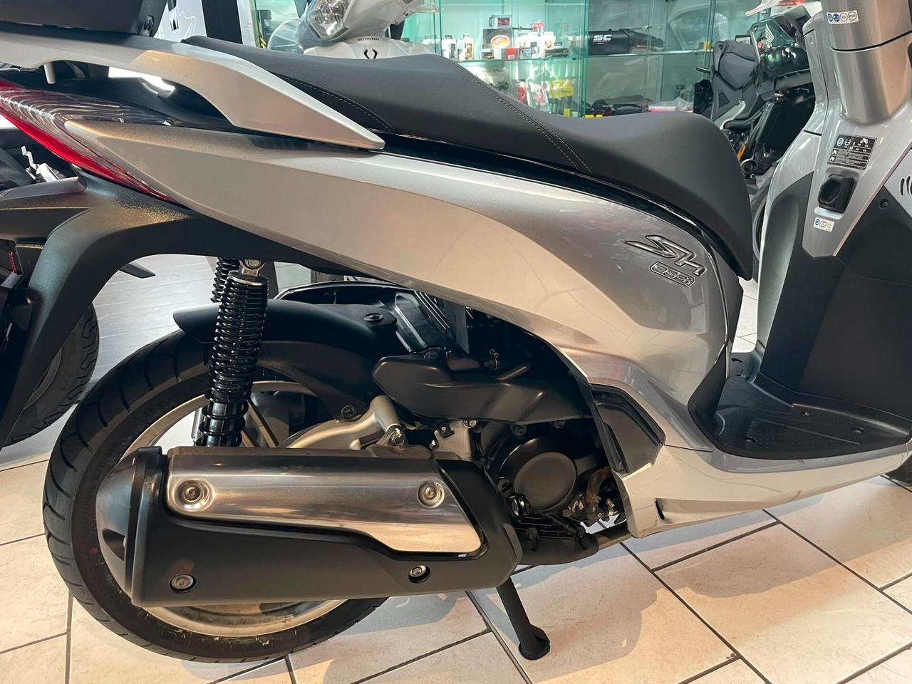 Honda SH 300